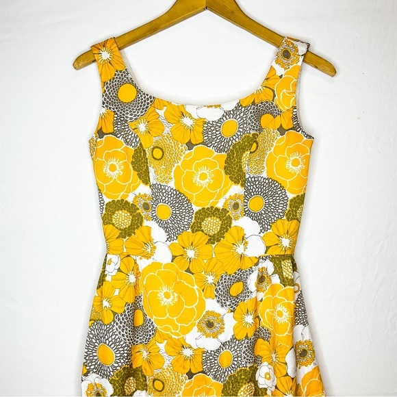 VINTAGE BEAUTY Floral Yellow and White Sleeveless Dress - Picture 9 of 16